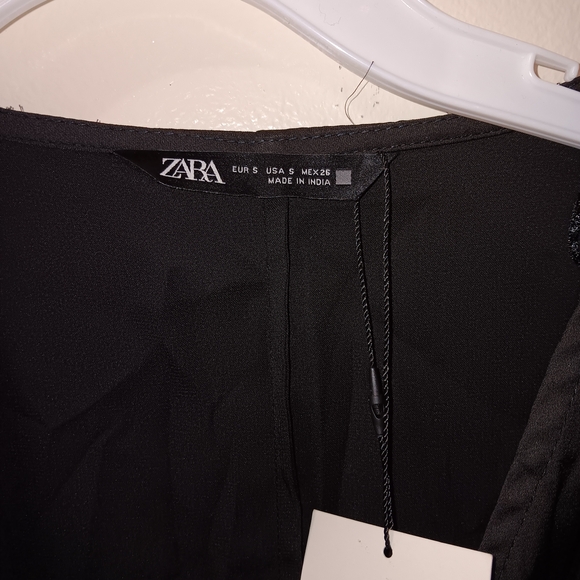 Zara Elegant Black Floral Wrap Blouse - Picture 4 of 8